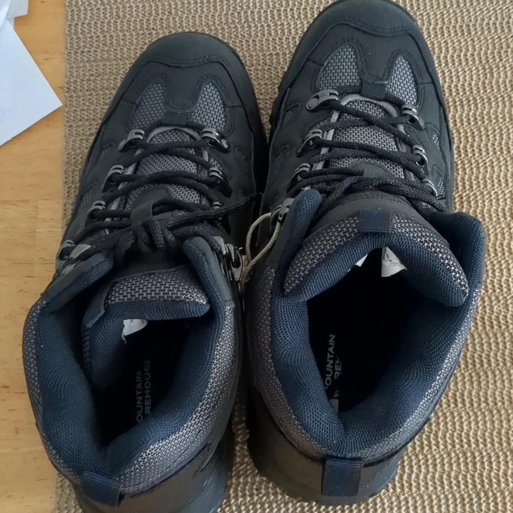 **Host Pick** Isodry Men's hiking/trail boot sz 7 New - Picture 1 of 4
